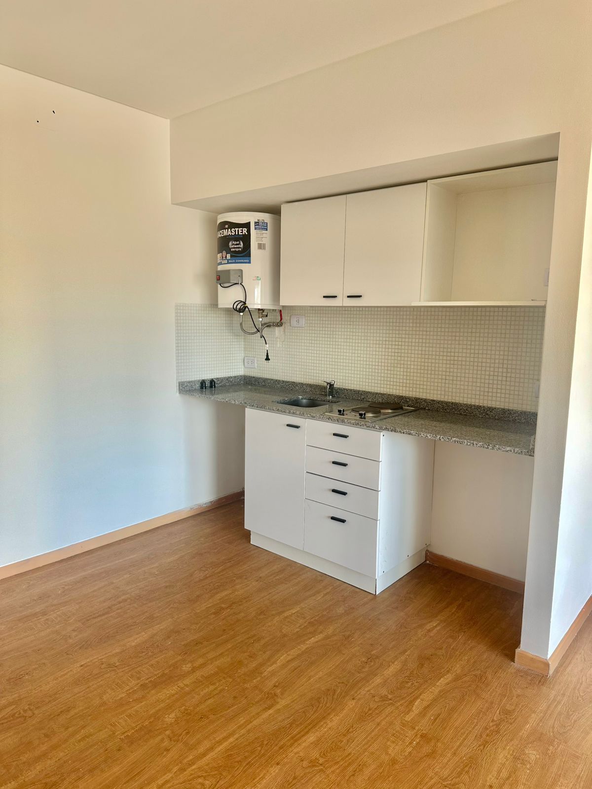 Luminoso Monoambiente - Image 2